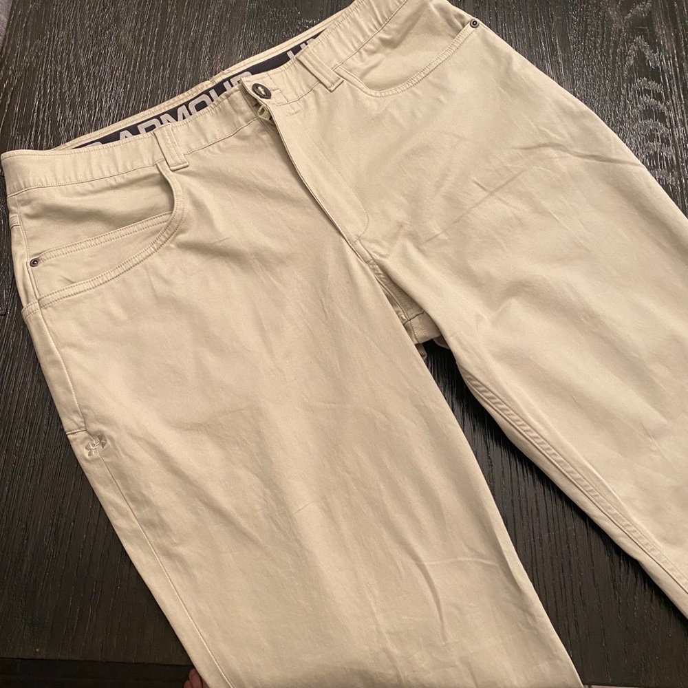 Under Armour khaki pants